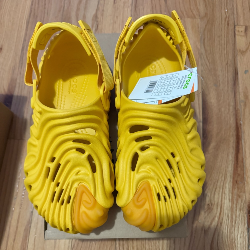 Crocs x Salehe Bembury Clog in color YOLK 207393-76L Size US Men size 7, 8 & 9